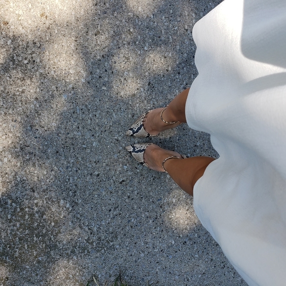 Meet your Posher, Cindy - Picture 1 of 1